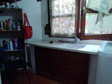 En Venta Casa 4 dormitorios con Pileta, B°Cumelén, Neuquén