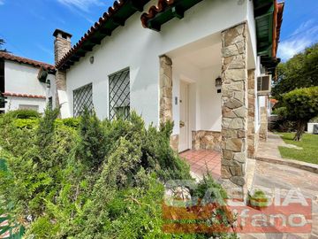 Casa - Lomas de Zamora Este