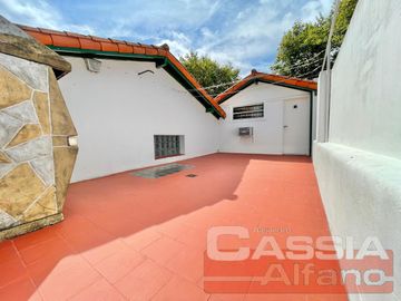 Casa - Lomas de Zamora Este