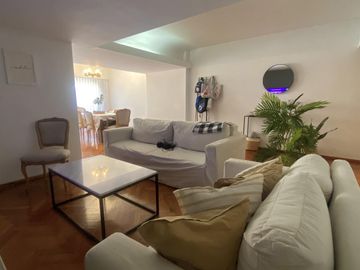 Venta/Permuta Departamento Tres Dormitorios Suite Cochera. Centro