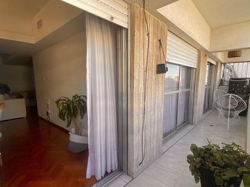 Venta/Permuta Departamento Tres Dormitorios Suite Cochera. Centro