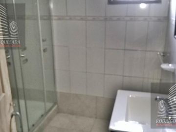 Amplia casa en zona residencial en San Bernardo