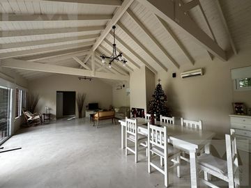 Casa - Francisco Alvarez