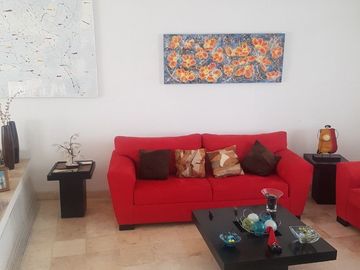 Preciosa Residencia en San Francisco Juriquilla, Vista a la Presa, 4 Recámaras..