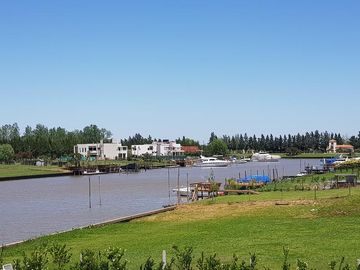 Casa  al Rio en Venta en San Juan - Villa Nueva