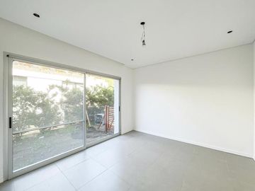 Casa  al Rio en Venta en San Juan - Villa Nueva