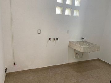 Linda Residencia en Valle de Juriquilla, Roof Garden, Gran Jardín, Cochera..