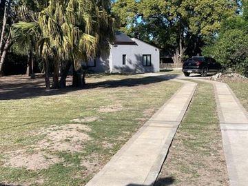 Casaquinta - barrio El Trébol Ezeiza - 4 dormitorios - 1000 M2 lote y 250 cubiertos