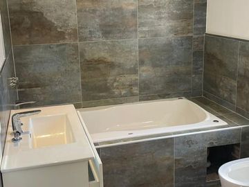 Casaquinta - barrio El Trébol Ezeiza - 4 dormitorios - 1000 M2 lote y 250 cubiertos