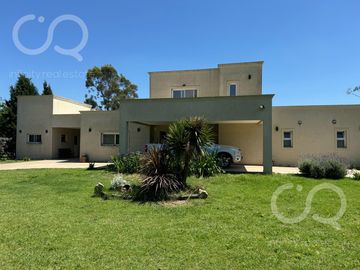 Casa en venta en Barrio Fincas de San Vicente