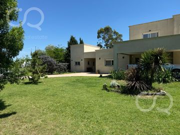Casa en venta en Barrio Fincas de San Vicente