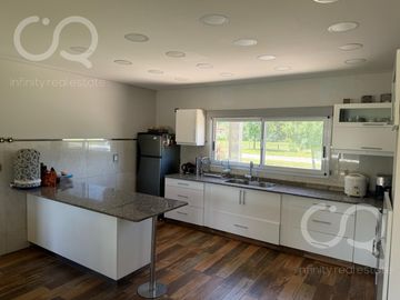 Casa en venta en Barrio Fincas de San Vicente