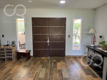 Casa en venta en Barrio Fincas de San Vicente