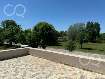 Casa en venta en Barrio Fincas de San Vicente