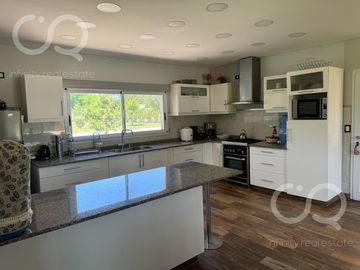Casa en venta en Barrio Fincas de San Vicente
