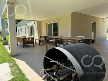 Casa en venta en Barrio Fincas de San Vicente