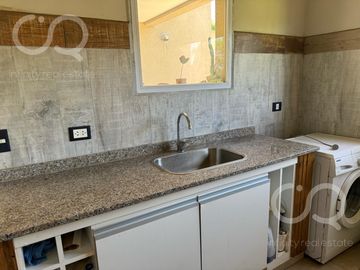 Casa en venta en Barrio Fincas de San Vicente