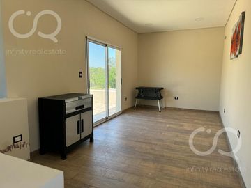 Casa en venta en Barrio Fincas de San Vicente