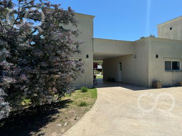 Casa en venta en Barrio Fincas de San Vicente