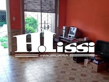 CASA EN MUY BUEN ESTADO - PH - Banfield Este