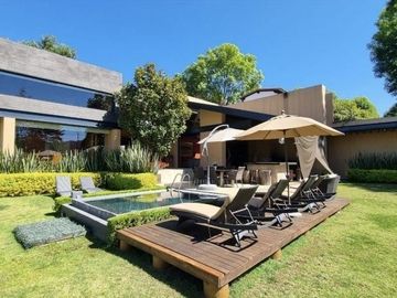 SE VENDE CASA EN VALLE DE BRAVO