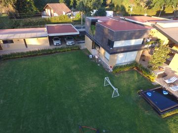SE VENDE CASA EN VALLE DE BRAVO