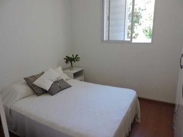 Impecable  Quinta En venta estilo colonial con gran piscina sobre lote de 2200 m2 No Alquiler