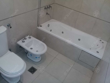Impecable  Quinta En venta estilo colonial con gran piscina sobre lote de 2200 m2 No Alquiler