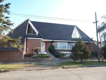 Chalet en Venta en Quilmes Oeste