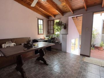 ARIAS 4900 / PH   4  AMBIENTES  EN 2 PLANTAS / VENTA / SAAVEDRA