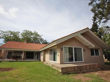 Casa a nuevo - Las Lomas Jockey - San Isidro