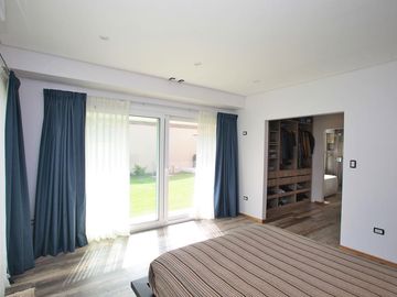 Casa a nuevo - Las Lomas Jockey - San Isidro