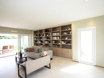 Casa a nuevo - Las Lomas Jockey - San Isidro