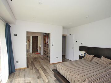 Casa a nuevo - Las Lomas Jockey - San Isidro