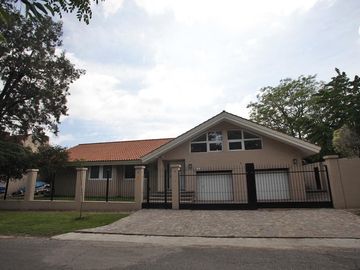 Casa a nuevo - Las Lomas Jockey - San Isidro