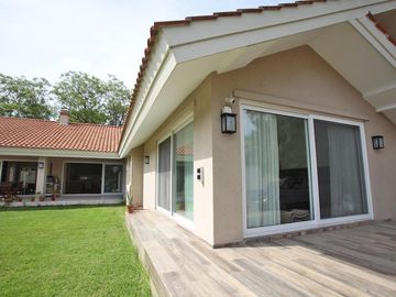 Casa a nuevo - Las Lomas Jockey - San Isidro