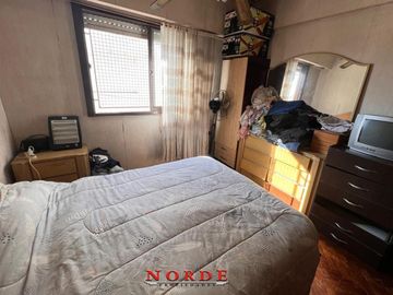 VENTA • FLORESTA • DEPARTAMENTO • DOS AMBIENTES