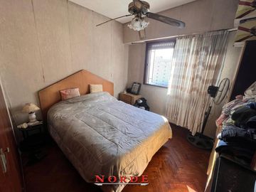 VENTA • FLORESTA • DEPARTAMENTO • DOS AMBIENTES