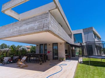 Casa en  VALDEVEZ BARRIO PRIVADO