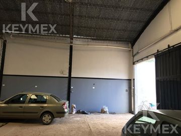 Galpón  con  2 departamentos en Zona Hipódromo, La  Plata