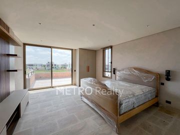 Casa en venta con 4 suites y salida al Río en El Yacht, Nordelta