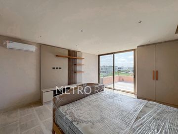 Casa en venta con 4 suites y salida al Río en El Yacht, Nordelta