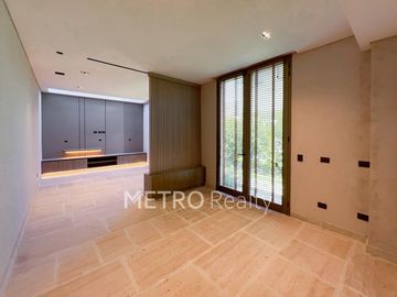 Casa en venta con 4 suites y salida al Río en El Yacht, Nordelta