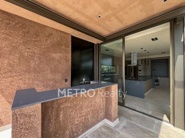 Casa en venta con 4 suites y salida al Río en El Yacht, Nordelta