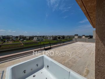 Casa en venta con 4 suites y salida al Río en El Yacht, Nordelta