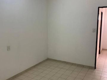 Oportuidad! Vendo departamento en Pasaje Irala al 3700