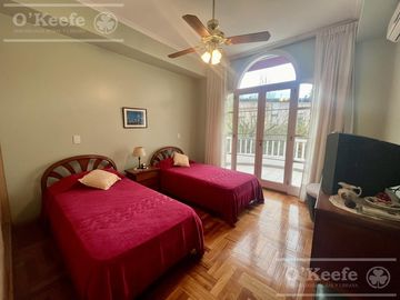 Casa  en venta sobre lote en esquina en  Abril Club de Campo, Guillermo Hudson - Apto Credito