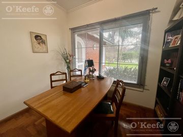Casa  en venta sobre lote en esquina en  Abril Club de Campo, Guillermo Hudson - Apto Credito