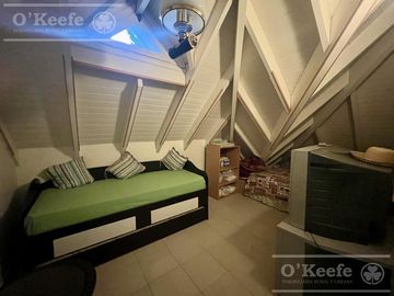 Casa  en venta sobre lote en esquina en  Abril Club de Campo, Guillermo Hudson - Apto Credito