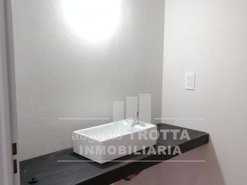 CASA A ESTRENAR  EN UNA PLANTA